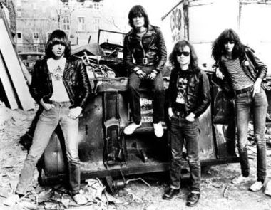 RAMONES Mania